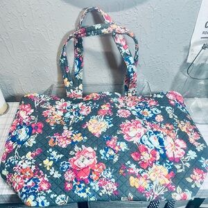 Vera Bradley Pretty Posie Tote Bag with Stylish Design